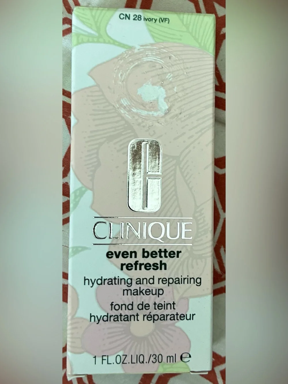 NIB Clinique Even Better Refresh Makeup Foundation CN 28 Ivory 1